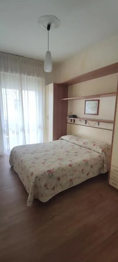 Hotel Losanna Cervia 3*,